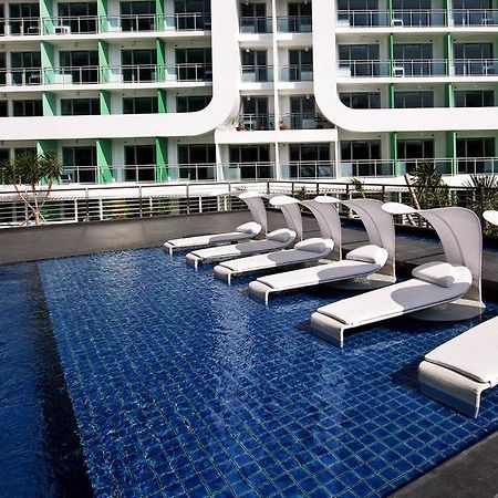 Azure C5 Man-Made Beach Balcony Multiple Units Manila Ngoại thất bức ảnh