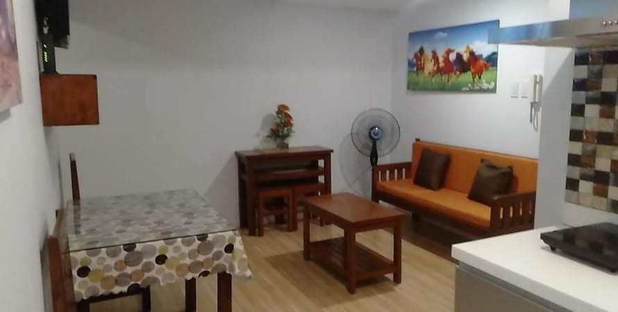 Azure C5 Man-Made Beach Balcony Multiple Units Manila Ngoại thất bức ảnh