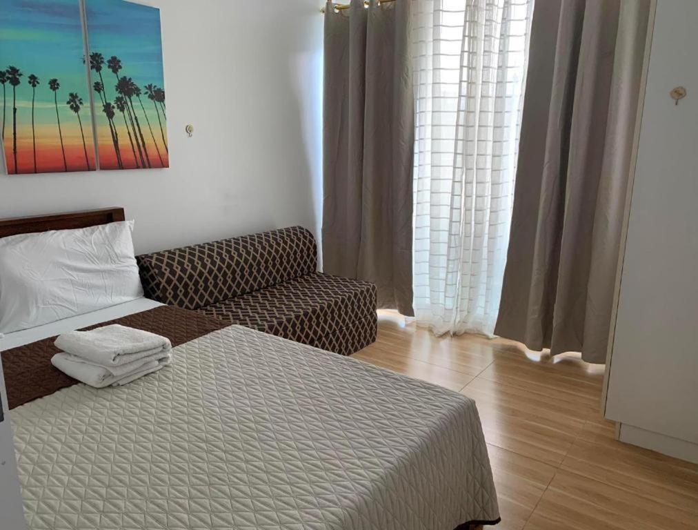 Azure C5 Man-Made Beach Balcony Multiple Units Manila Ngoại thất bức ảnh